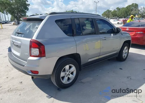 2017 Jeep Compass Latitude Fwd z USA, uszkodzony, nr VIN 1C4NJCEA2HD115564
